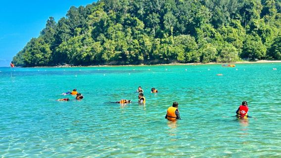 Snorkeling and Island Hopping at Manukan & Sapi Island with Lunch - Solo Traveler Option