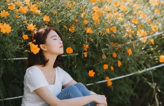 越南海防Trip Moments【多語言翻譯攝影師一對一跟拍婚拍街拍抓拍航拍商業活動攝影攝像】