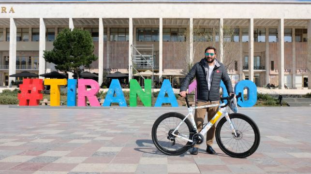 地拉那單車遊：探索地拉那標誌性地標