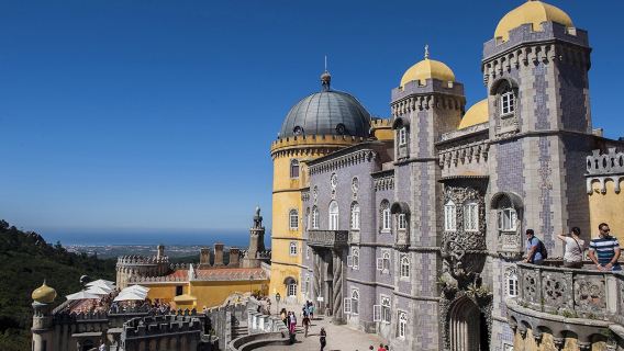 Sintra, Pena Palace, Cascais & Cabo da Roca: Small-Group Day Trip from Lisbon