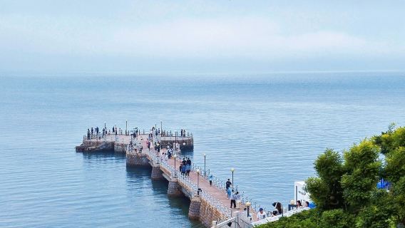 excursión de un día a la playa de Weihai, el muelle de Golden Bay y la ciudad de Huaxia (servicio en inglés disponible).