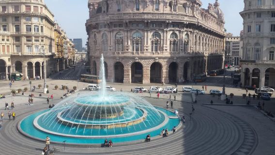 From Milan: Genoa day trip with Portofino private boat ride