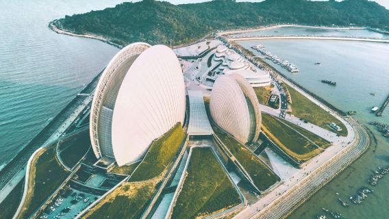 珠海漁女+圓明新園+珠海大劇院+愛情郵局一日遊|獨立包車專車接駁