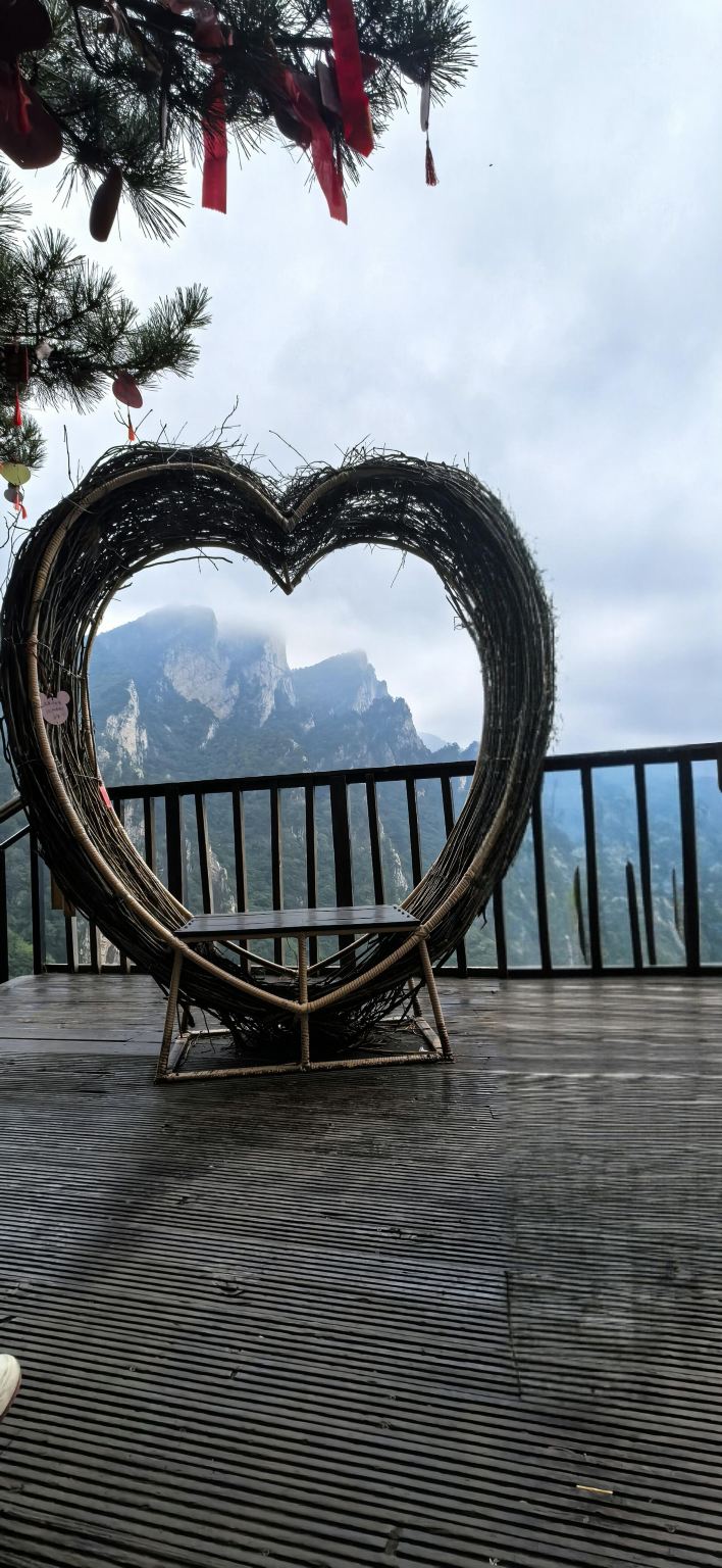 河南南陽老界嶺+西峽恐龍遺跡園一日遊-可英文服務