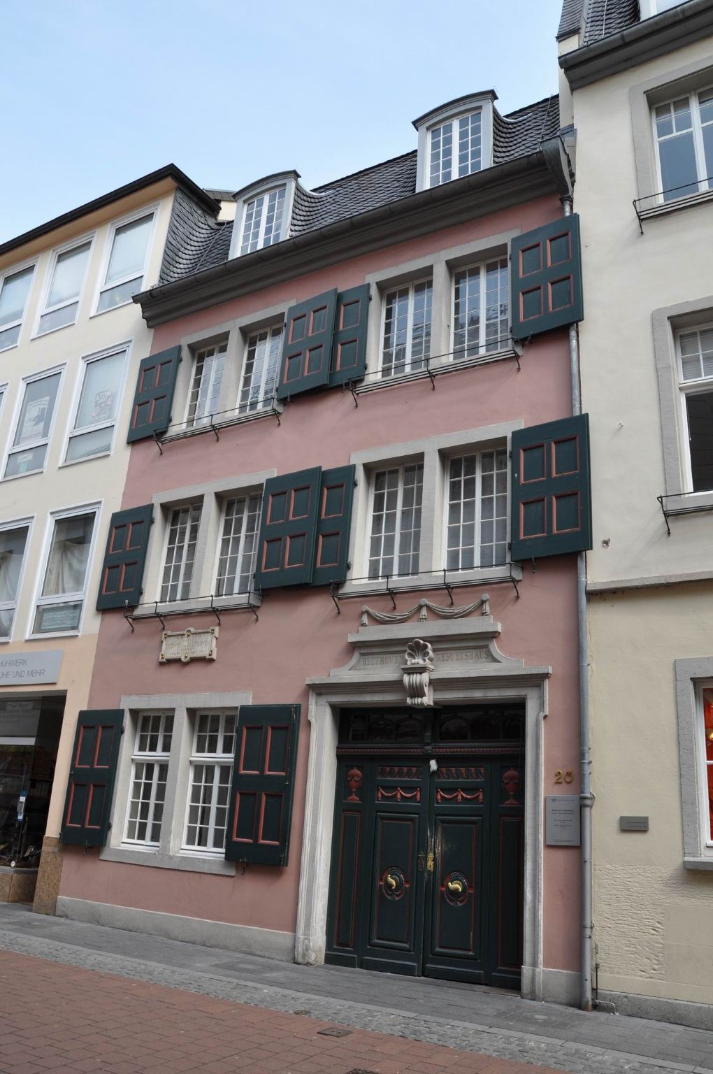 德國科隆出發：波恩貝多芬故居+龍堡登山小火車一日遊