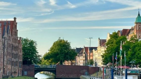Round-trip private charter from Hamburg to Lubeck - Hanseatic cultural theme, a top pick for architecture enthusiasts