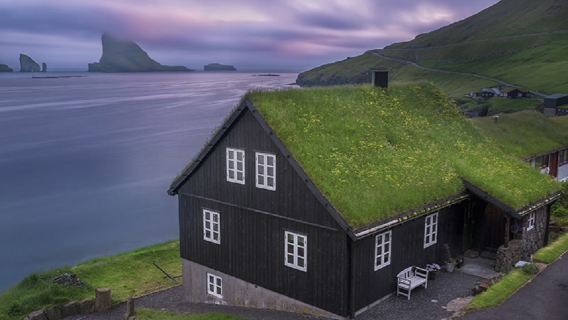 Visite à pied de 1,5 heure du centre-ville de Tórshavn en voyage en groupe aux îles Féroé, Danemark