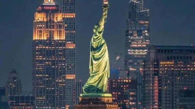 帝國大廈+洛克菲勒中心+大都會藝術博物館+第五大道一日遊