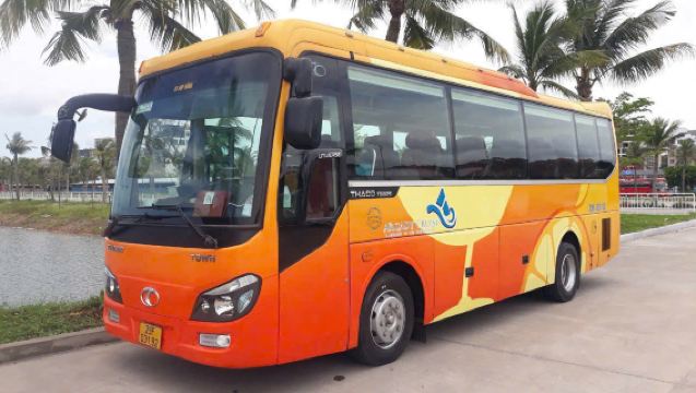 Limousine bus transfer between Hanoi and Halong Bay