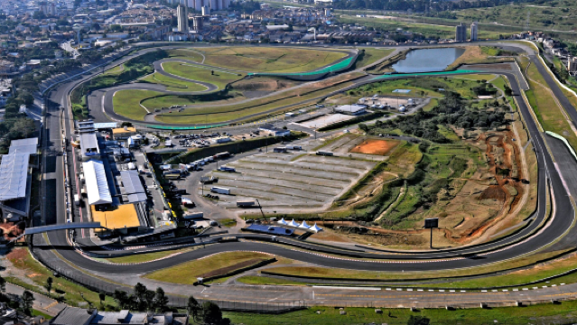 Perjalanan satu hari mengunjungi kampung halaman Senna + landmark peringatan kota + Pemakaman Morumbi + Sirkuit Interlagos