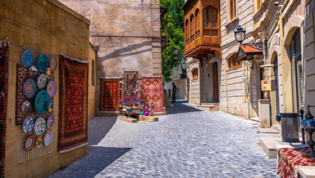 阿塞拜疆巴庫老城+希爾萬沙宮殿+阿塞拜疆地毯博物館一日遊