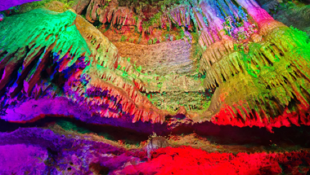 臨沂地下大峽谷+螢火蟲水洞【一價全含】10人內跟團一日遊