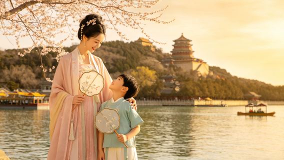 Beijing Summer Palace in-depth expert guide available in Chinese, English and Russian • gold medal guide • private tour includes admission ticket