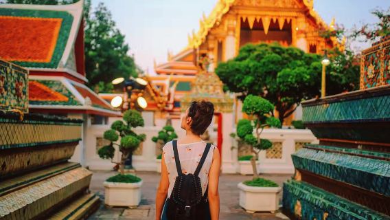 Lawatan Sehari dengan Pemandu Pelancong Bahasa Cina ke The Grand Palace + Wat Arun + Wat Pho | Pengangkutan Peribadi | Termasuk Tiket Masuk