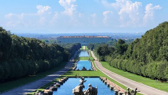 Partida de Lisboa | Passeio de um dia a Sintra, Palácio da Pena, Regaleira e Cascais [não inclui ingresso]