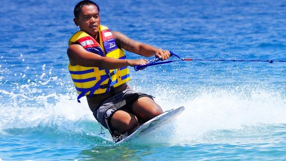 Kneeboarding in Trincomalee