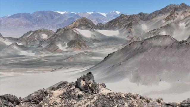 敦煌至格爾木|黑獨山、胭脂山|大柴旦翡翠湖一日遊【送航拍