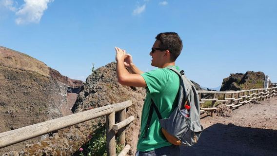 Gunung Vesuvius: Tiket Skip The Line + Trip Sehari dari Pompeii