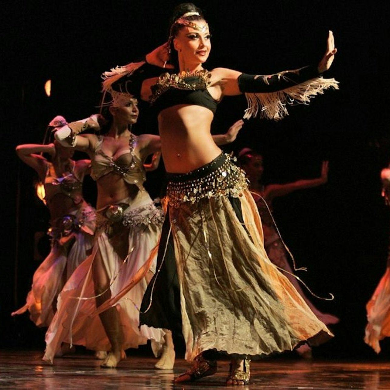 Cappadocia: Spettacolo notturno turco + Cena + Bevande illimitate