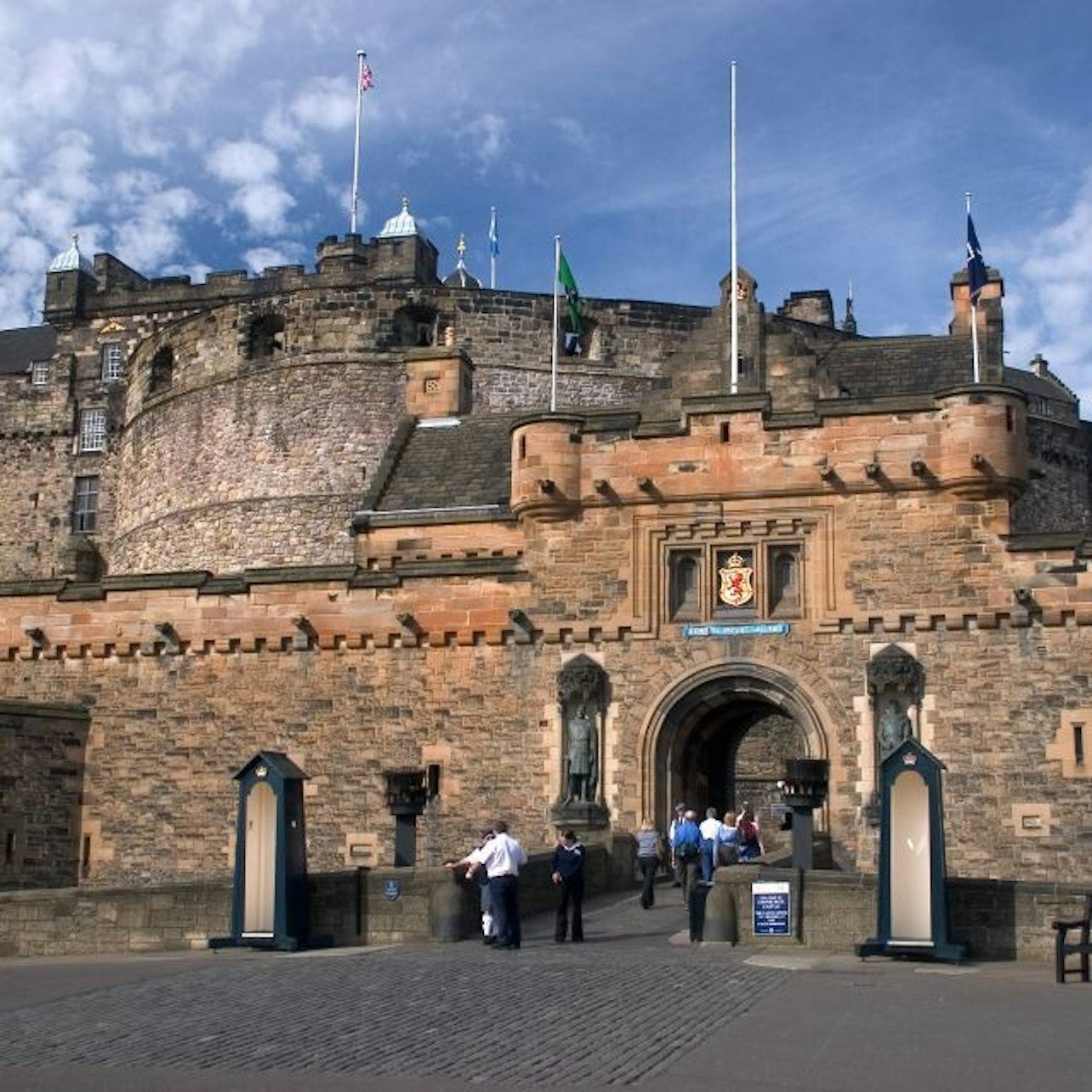 Edinburgh Castle: Entry Ticket + Guided Tour