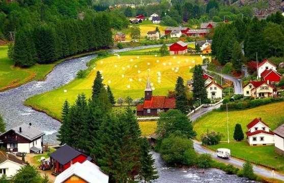 卑爾根弗洛姆+松恩峽灣+納柔依峽灣+佛萊姆小火車包車一日遊