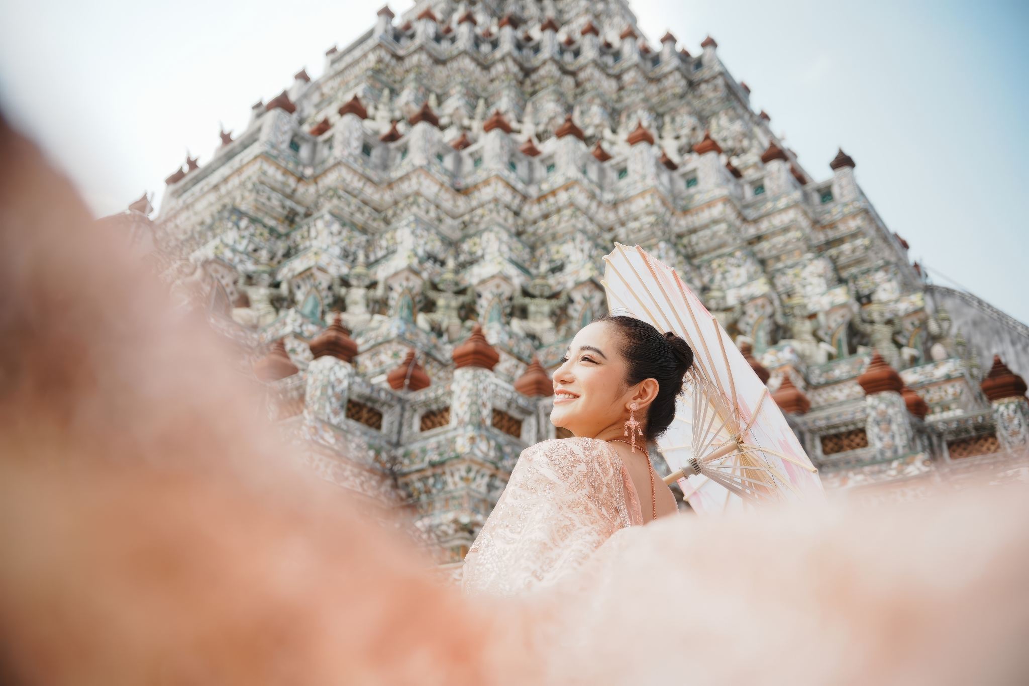 Traditional Thai costume rental|Optional makeup and hair accessories|Three-hour package with great value