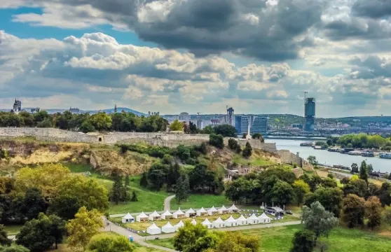 諮詢後下單/塞爾維亞貝爾格萊德要塞聖薩瓦教堂共和廣場卡萊梅格丹/機場/點對點用車/旅遊旅行司導/專車服務