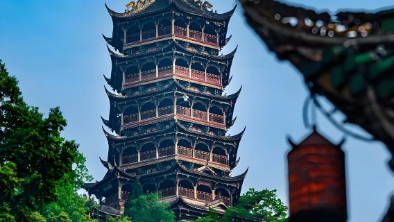 Chengdu & Dujiangyan + Huanglongxi 1-day tour (Visit the millennium-old water conservancy project and ancient town)