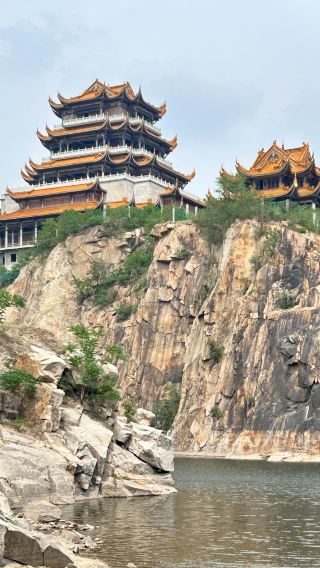 Bengbu Museum + Longzi Lake + Qiyansi + Wanghuai Tower day tour in Anhui with bilingual Chinese and English service