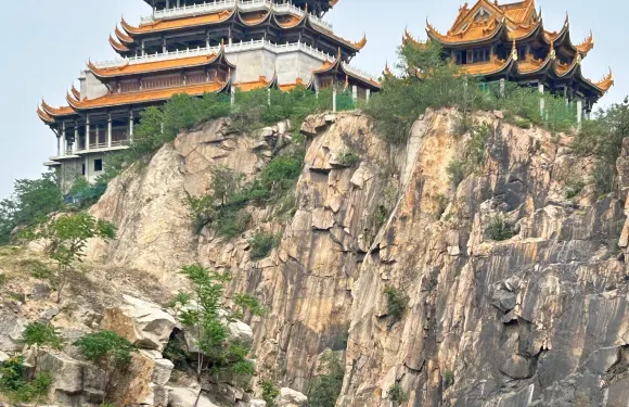 安徽蚌埠市博物館+龍子湖+棲岩寺+望淮塔一日遊可中英文服務