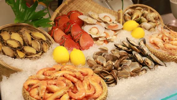 Chongqing: No.8 Kitchen Buffet (Seafood Feast + Luxurious Restaurant + Premium Service + Elegant Ambience)