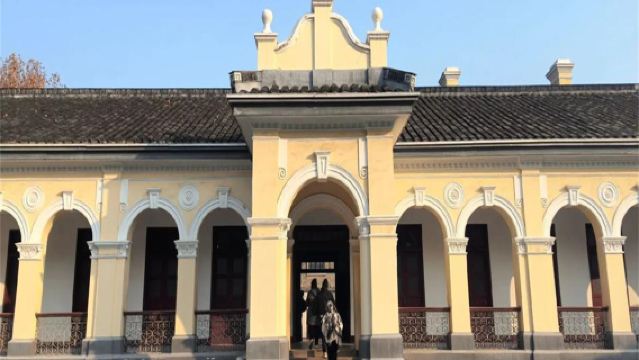 南京風光一日遊【總統府+報恩寺遺址公園+牛首山文化旅遊區+秦淮風光帶】