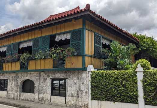 Cebu City Cultural Tour: 1-day tour to Minor Basilica of the Holy Child of Cebu (Basilica Minore Del Sto. Niño de Cebu), Fort San Pedro, Museums &...