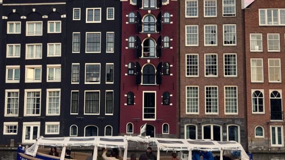 Amsterdam: Guided Canal Cruise + Optional Unlimited Drinks