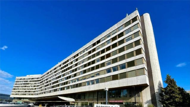 Khidmat ambil di lapangan terbang dan penghantaran ke lapangan terbang Geneva, Switzerland|Perkhidmatan pengangkutan pintu ke pintu|Pemandu Berbahasa Cina|Sehala