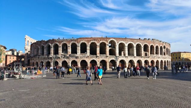Milan pergi-balik | Lawatan sewa peribadi klasik sehari di Verona