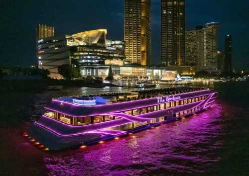 香港：洋紫荊維港遊（賞維多利亞港夜景/海上自助餐+樂隊表演）