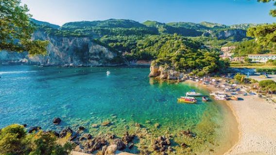Εξόρμηση στην Κέρκυρα με επίσκεψη στο Ανάκτορο Αχίλλειο και την Παλαιοκαστρίτσα