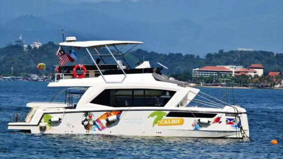 Super fun yacht experience in Kota Kinabalu, Sabah - island hopping with the Carlo yacht and sunset evening glow