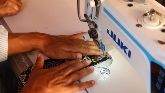 Kigali: Kimironko Market Tour and Sewing Workshop