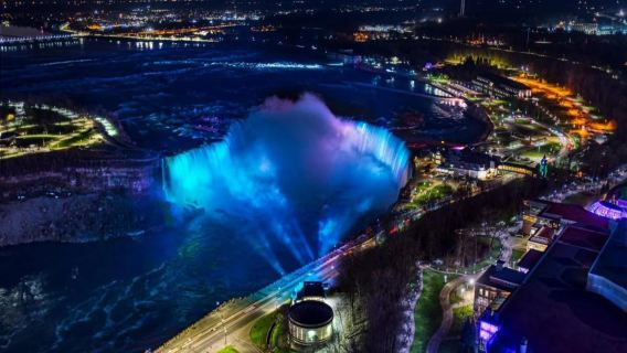 Niagara´s Winter Festival of Lights Tour - Full-Day Tour