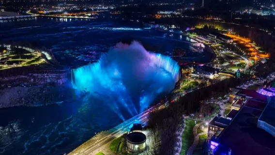 Niagara´s Winter Festival of Lights Tour - Full-Day Tour