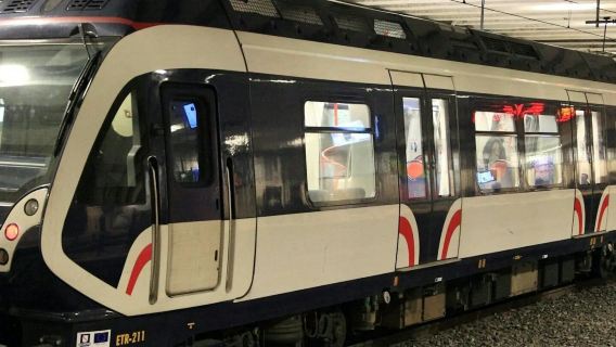 Nápoles: Traslado en tren Porta Nolana desde/hacia Sorrento