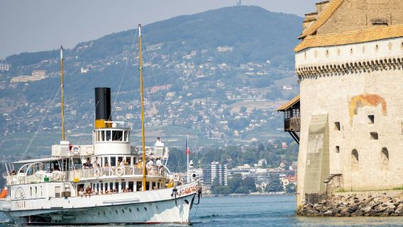 Paseo en barco por la Riviera Suiza