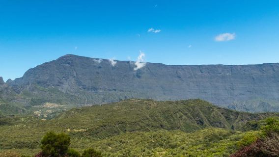 Mafate - La Nouvelle: Guided Group Hike