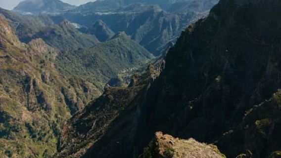 Dari Funchal: Puncak Madeira - Pico do Arieiro dan Pico Ruivo