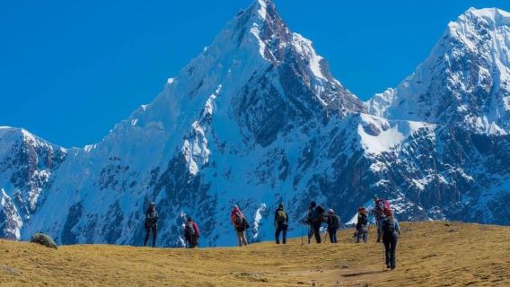 Cuzco: Tur ke 7 danau Ausangate + makan siang