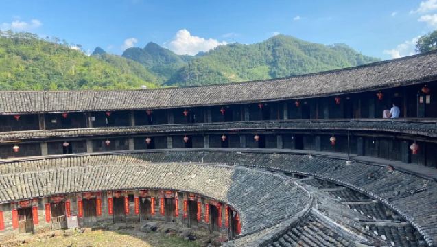 Lawatan sehari sewaan peribadi dari Meizhou ke Bangunan Huae Lou di Kaunti Dabu, Teres Sawah Pingshan, Bandar Lama Baihou dan Bangunan Tai'an