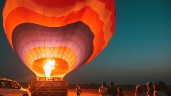 Sunrise Hot Air Balloon Ride in Dubai - Desert Sunrise Viewing/Complimentary Tea or Coffee/Falcon Show/Hotel Transfers/Flight Certificate/Camel Ride