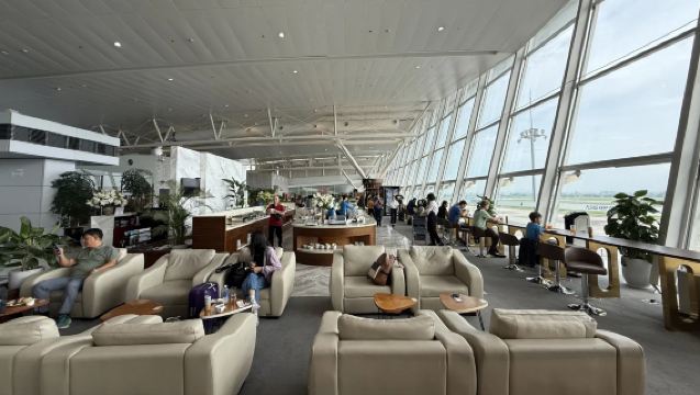 HAN เวียดนาม ฮานอย บัตรใช้ห้องรับรองพิเศษ ท่าอากาศยานนานาชาติโหน่ยบ่าย ห้องพักระหว่างต่อเที่ยว IVIP พักค้างคืนระหว่างต่อเที่ยว เลือกอาหารและห้องอาบน้ำได้